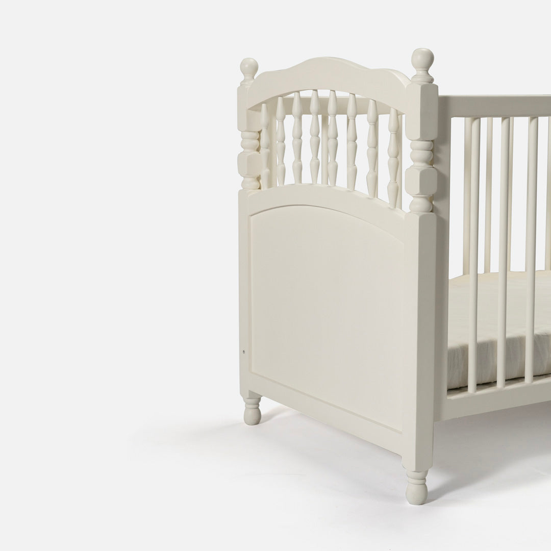 Winnie Crib