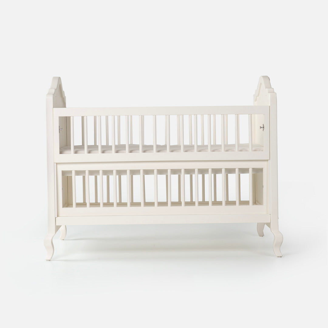 Madeleine Crib - Tufted