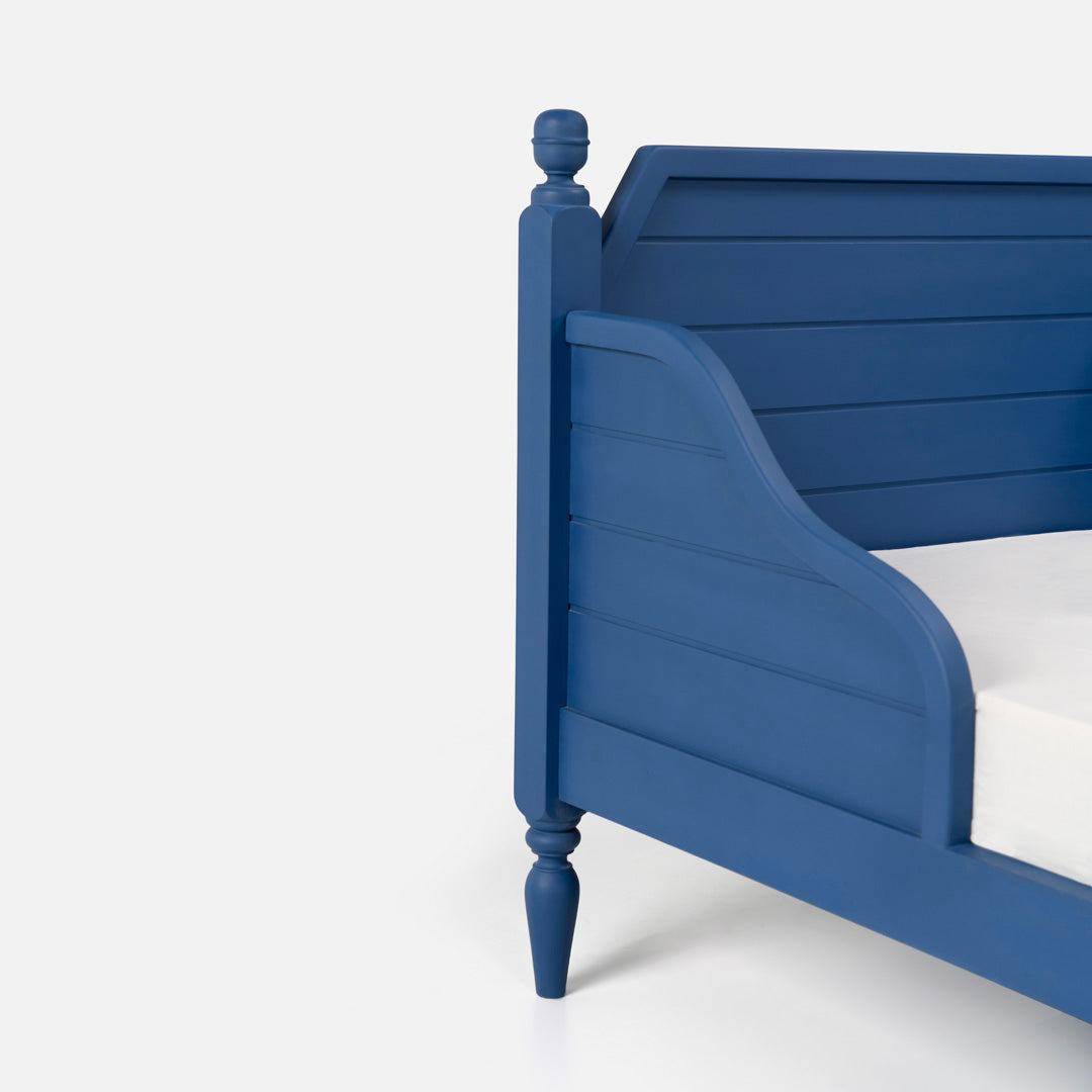 Finley Bed
