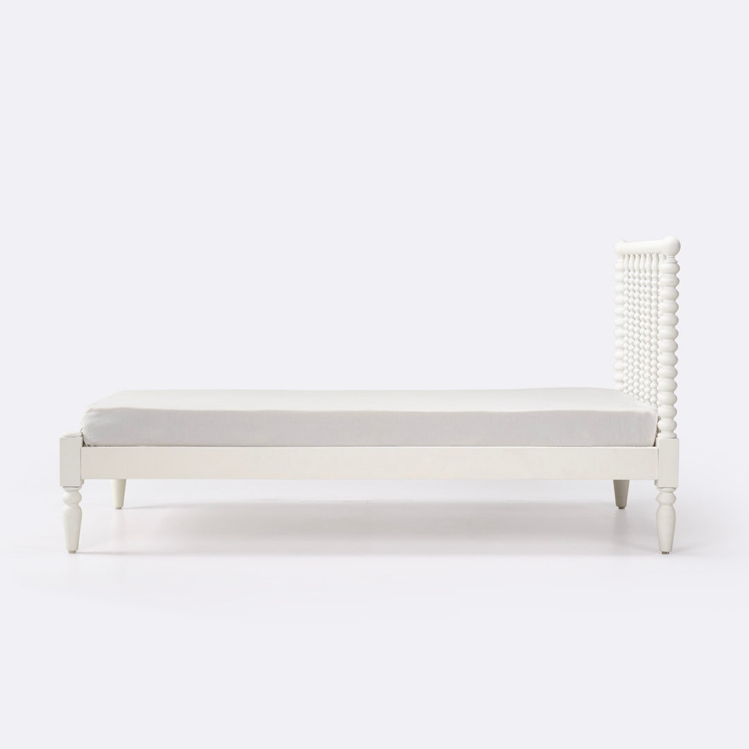 Lila Bed