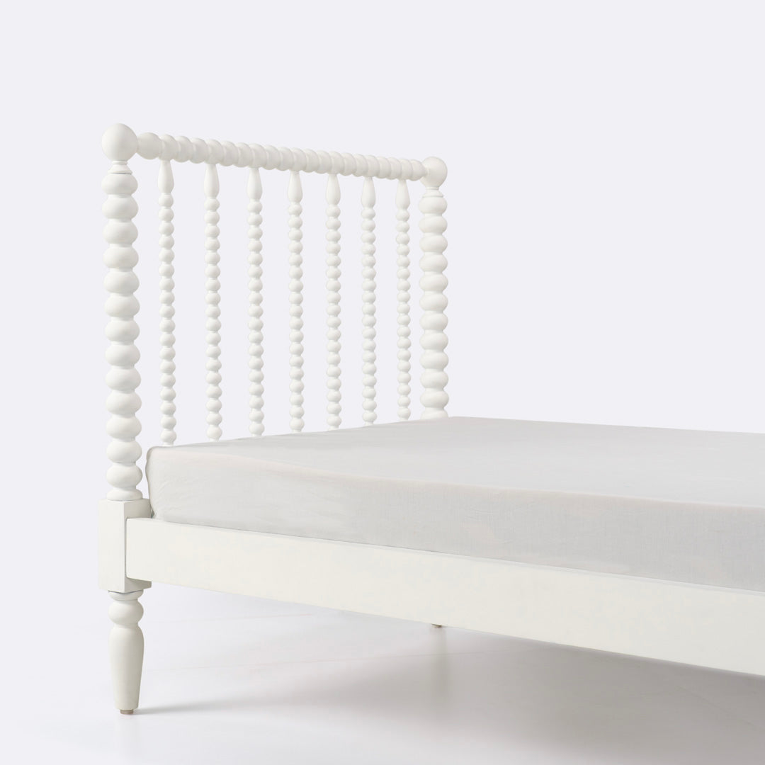Lila Bed
