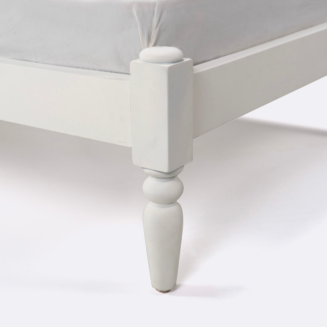 Lila Bed
