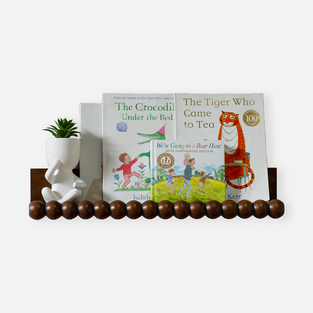 Alice Wallshelf
