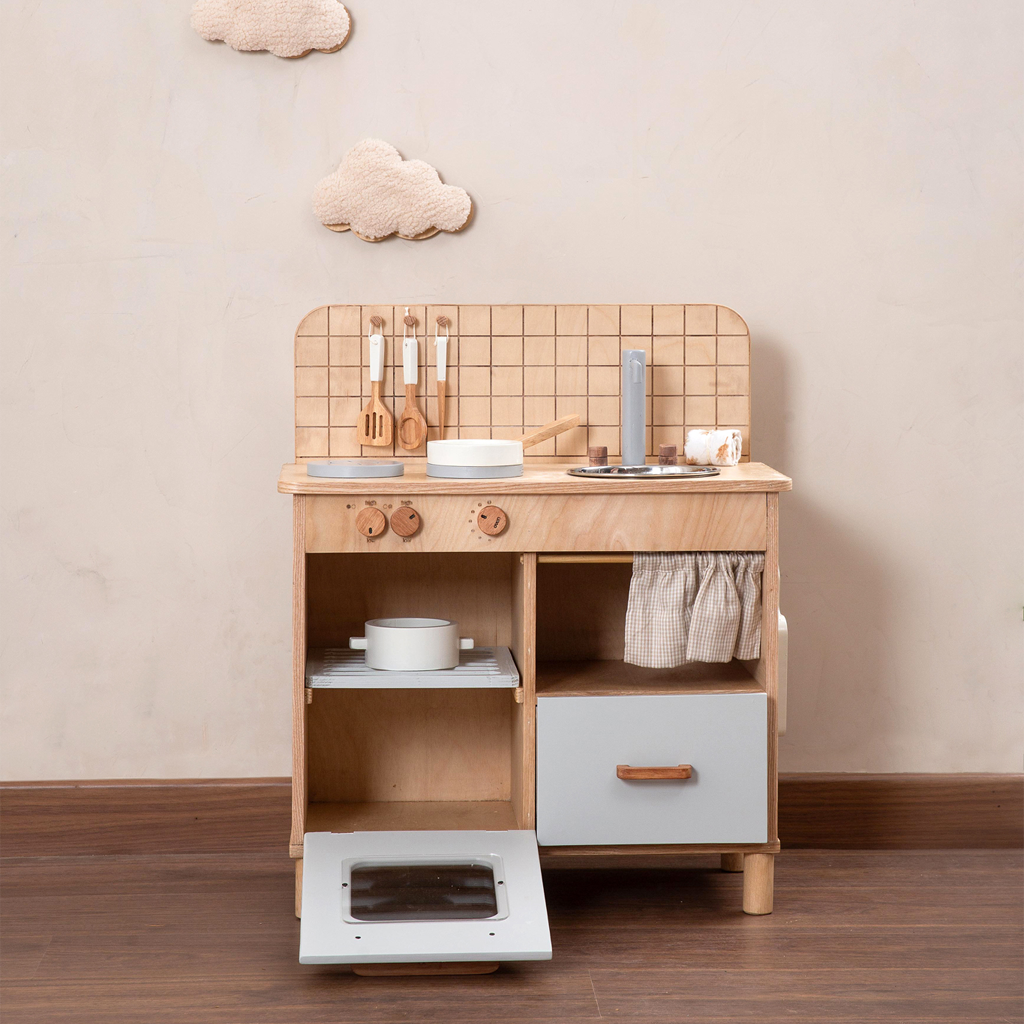 Pretend Play - Tiny Chefs Kitchen - School Aged