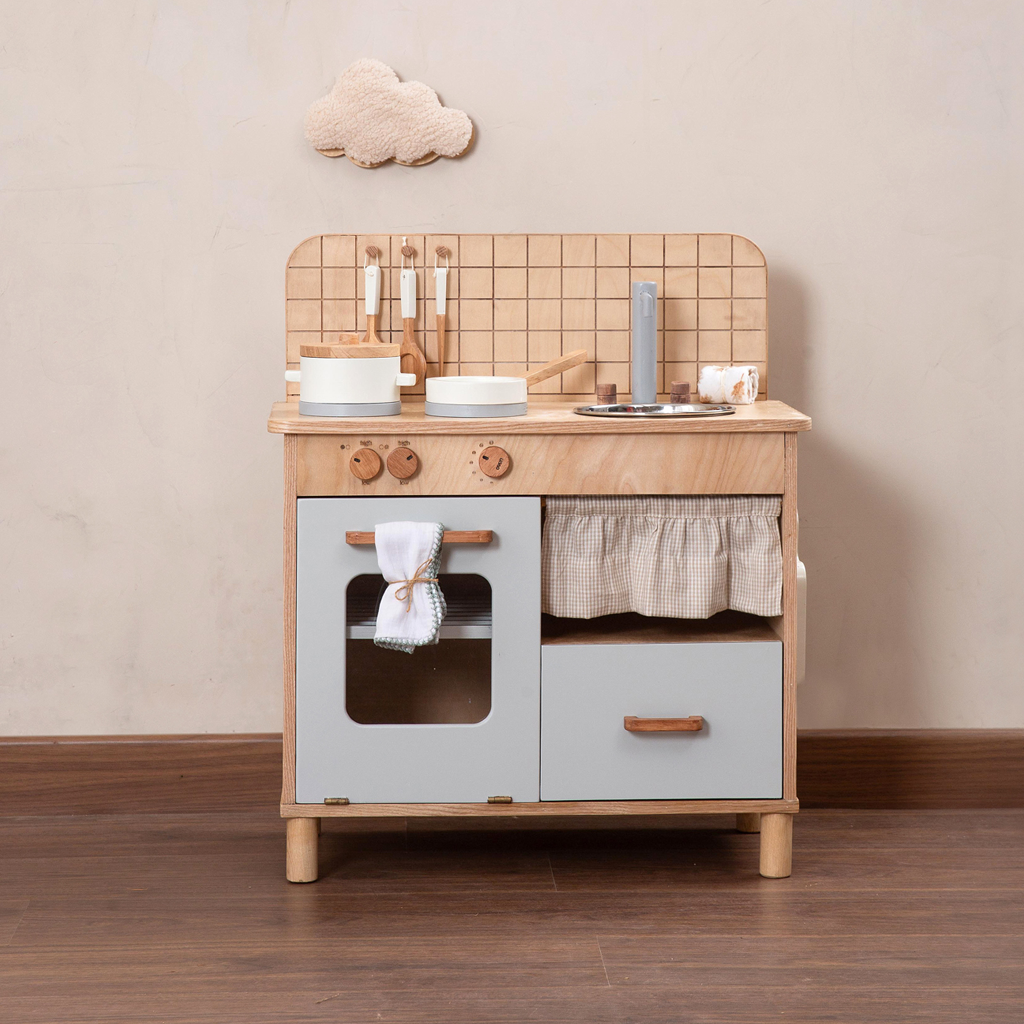 Pretend Play - Tiny Chefs Kitchen - School Aged