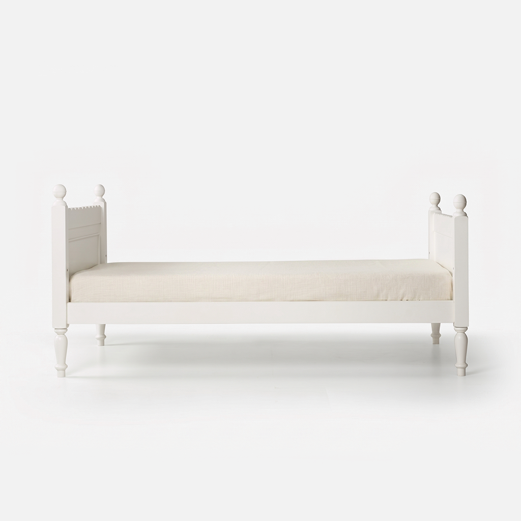 Willa Bed